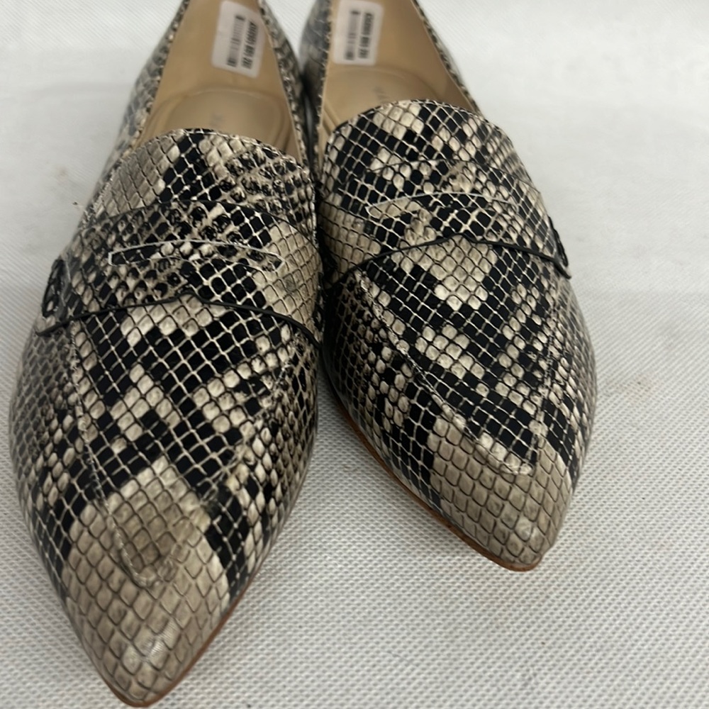 NEW Marc Fisher Feud Loafer black animal snake pointed toe shoes penny flats - Picture 2 of 8